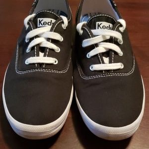 Black Canvass Keds